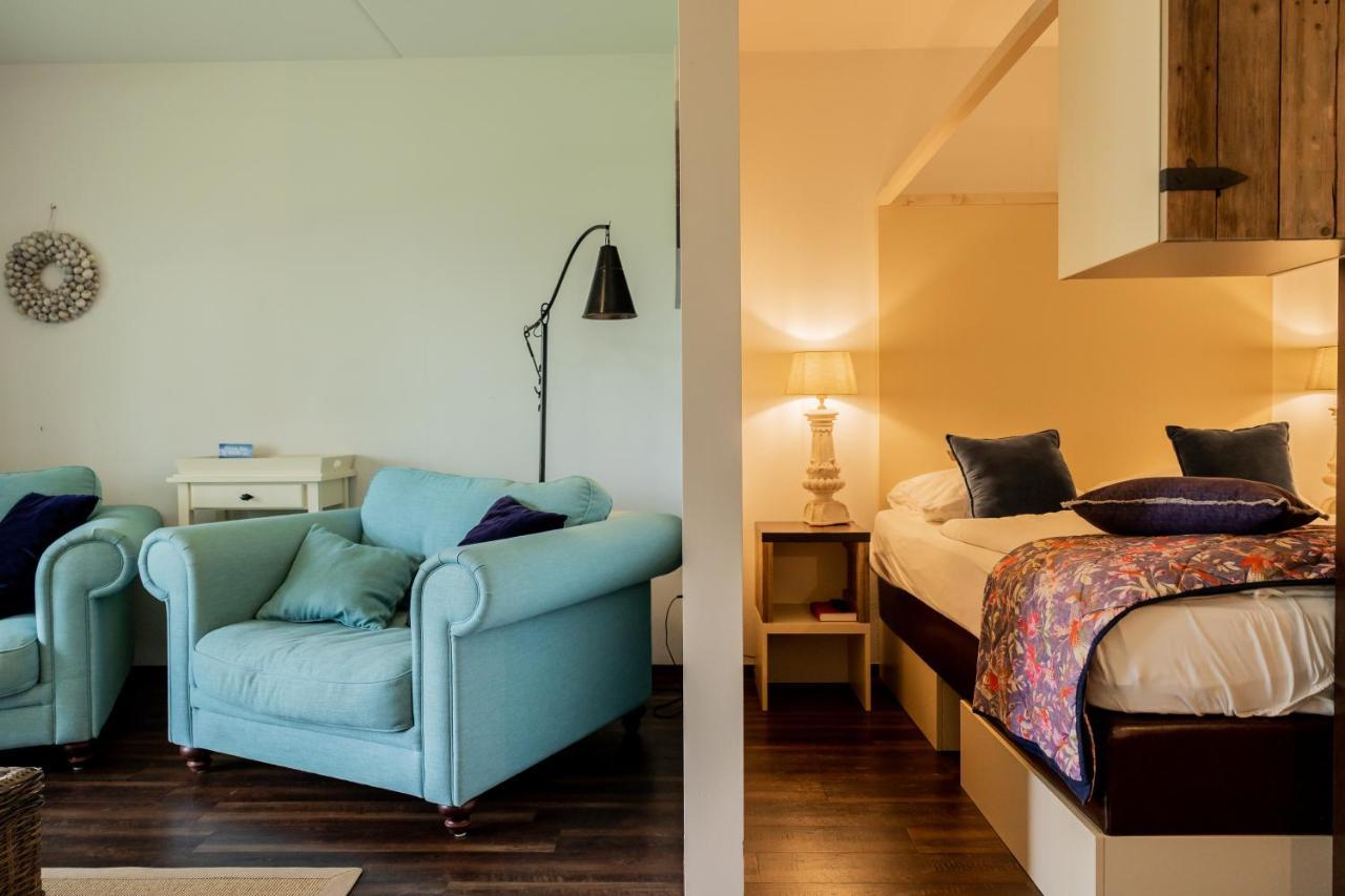 Hotel De Walvisvaarder Lies Bagian luar foto