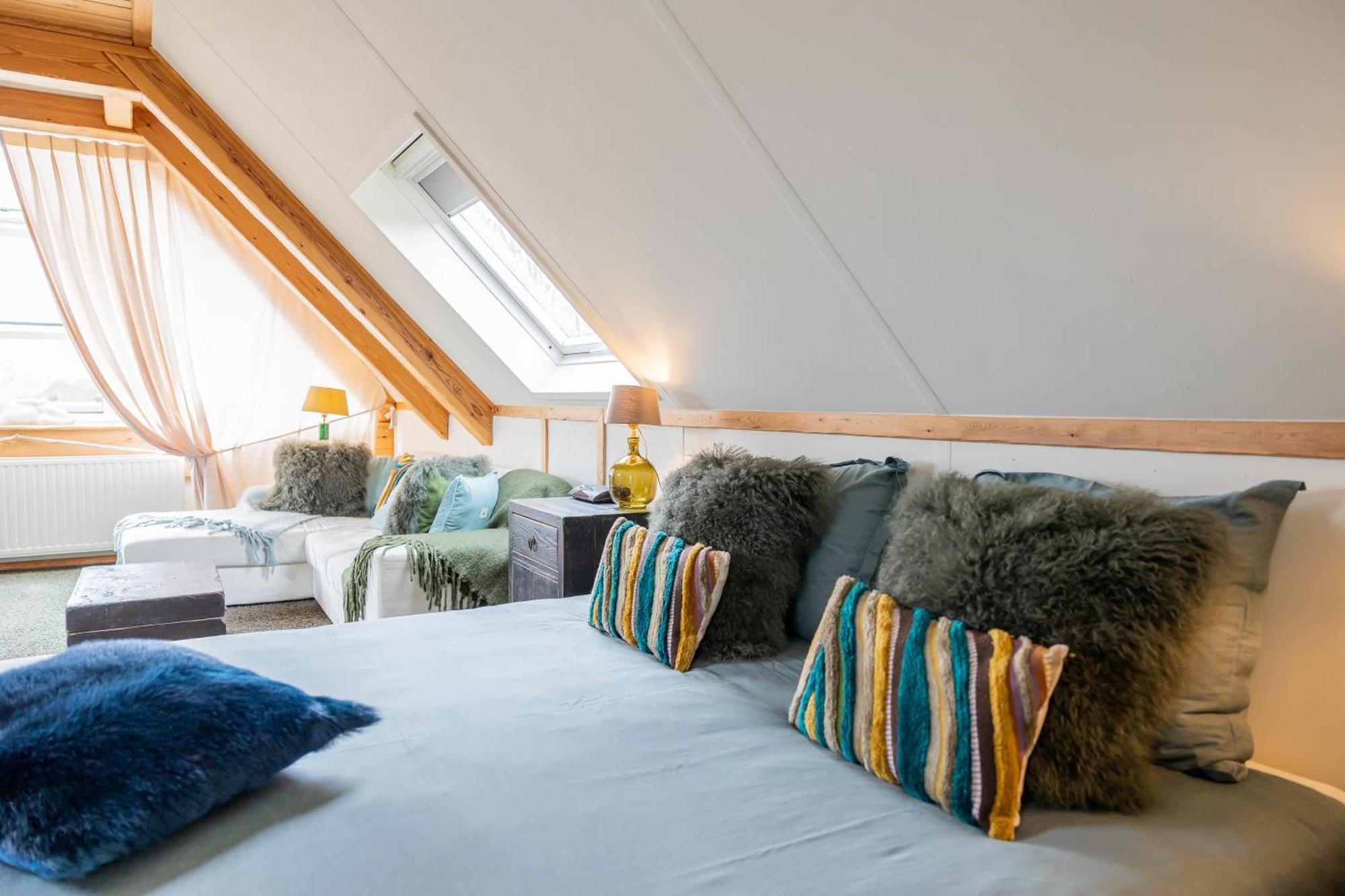 Hotel De Walvisvaarder Lies Bagian luar foto