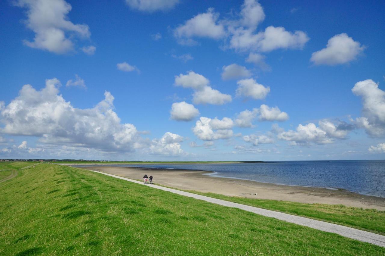 Hotel De Walvisvaarder Lies Bagian luar foto